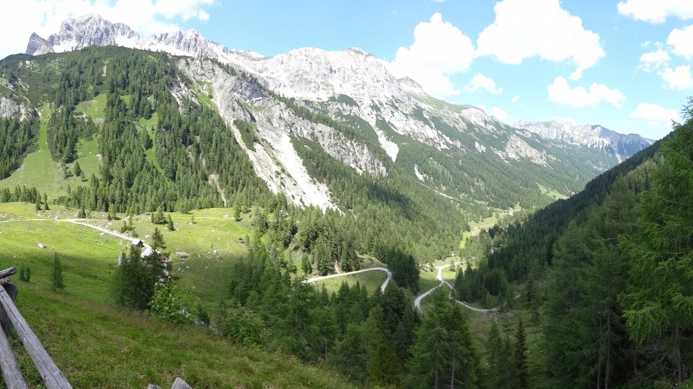 Blick zurück von der Müllnerbauerhütte.